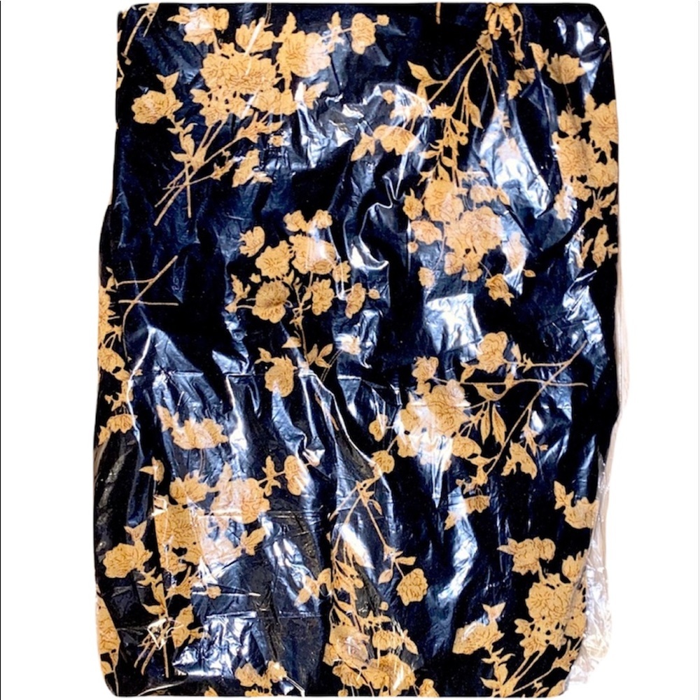 NWT SHEIN: XS Black & Gold Floral Tie Up Romper - Picture 11 of 11
